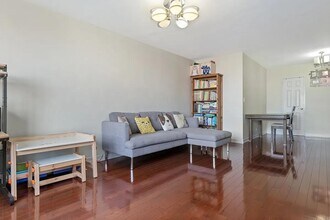 110-50 71st Rd in Queens, NY - Building Photo - Building Photo