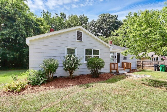 1825-1827 Academy St in Charlotte, NC - Building Photo - Building Photo