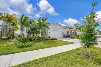 10394 Northbrook Cir in Palm Beach Gardens, FL - Building Photo - Building Photo