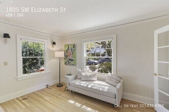1805 SW Elizabeth St in Portland, OR - Building Photo - Building Photo