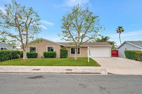 9208 Arnaz Way in Santee, CA - Building Photo