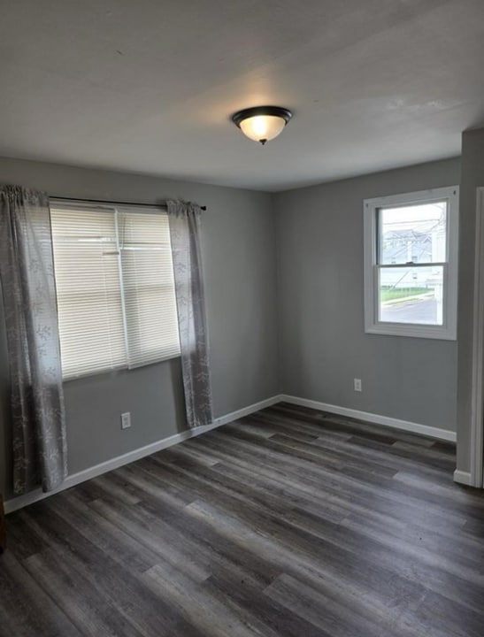 133 E Youngs Ave in Wildwood, NJ - Building Photo