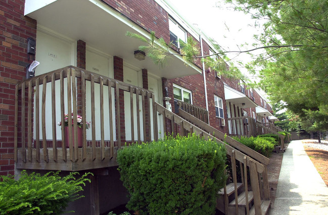 333 Passaic St in Hackensack, NJ - Foto de edificio - Building Photo