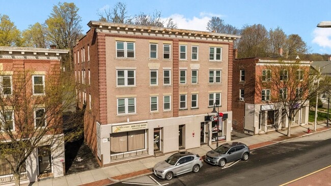 431-431 N Main St, Unit 8