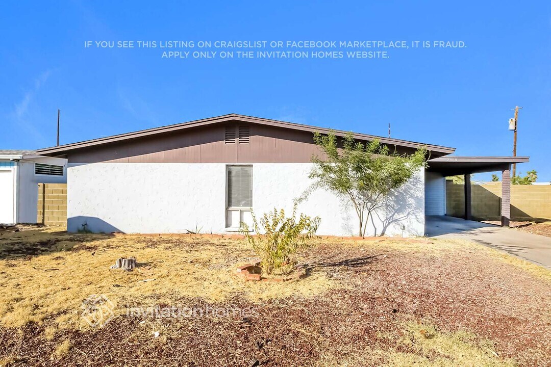 2458 E Alpine Ave in Mesa, AZ - Building Photo