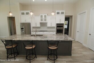 2345 Pineapple Ave in Melbourne, FL - Building Photo - Building Photo