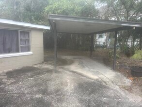 402 NW 3rd Ave in Gainesville, FL - Foto de edificio - Building Photo