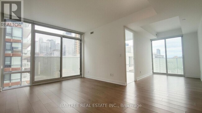 property at 501 Yonge St