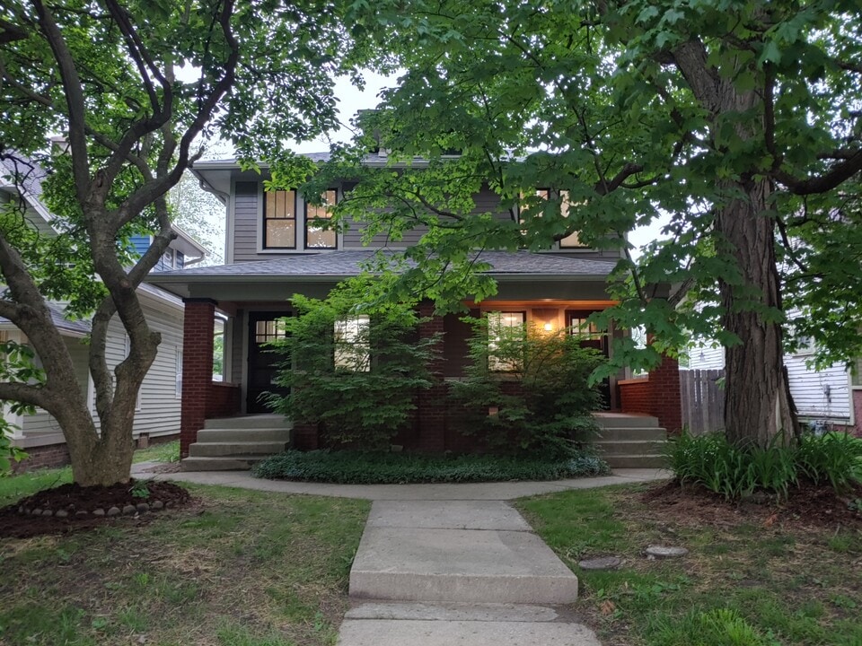 608 N Emerson Ave in Indianapolis, IN - Foto de edificio