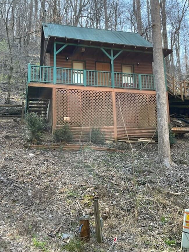 property at 5568 Henry Town Rd