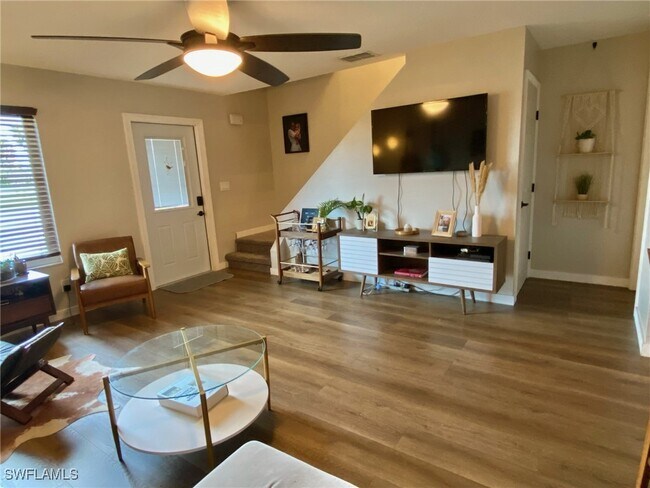17373 W Carnegie Cir in Ft. Myers, FL - Building Photo - Building Photo