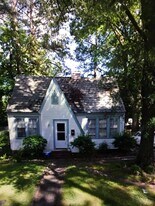 203 Library S St in Greenville, NC - Building Photo