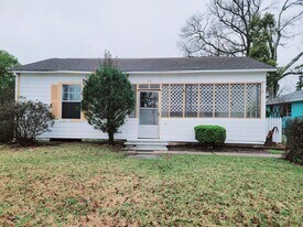 813 28th St in Orange, TX - Building Photo