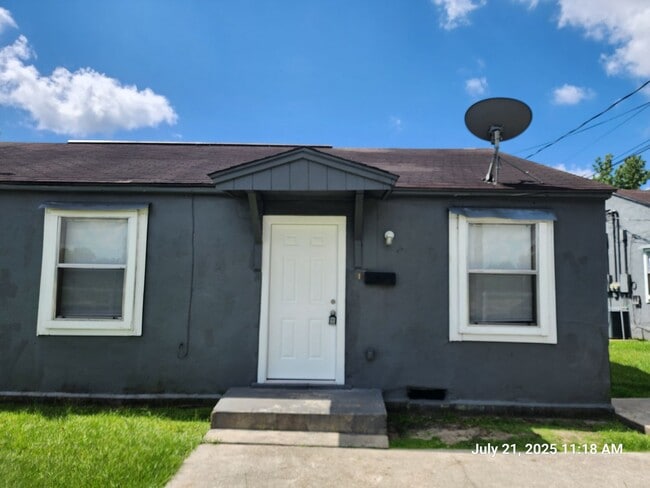 property at 1305 Cordrey Ave