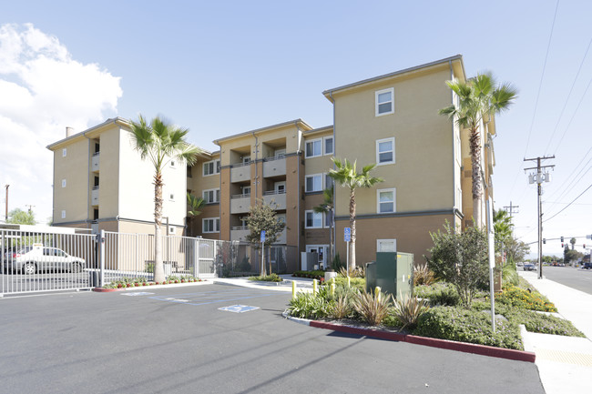 Stonegate II in Anaheim, CA - Building Photo - Building Photo