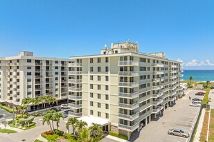 Mayan Towers South in Palm Beach Shores, FL - Building Photo