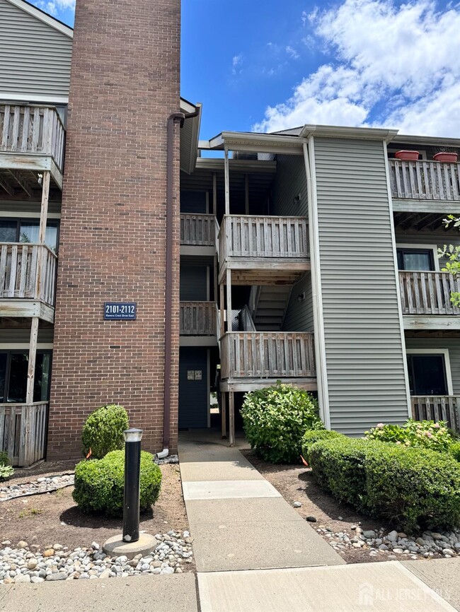 property at 2107 Ravens Crest Dr
