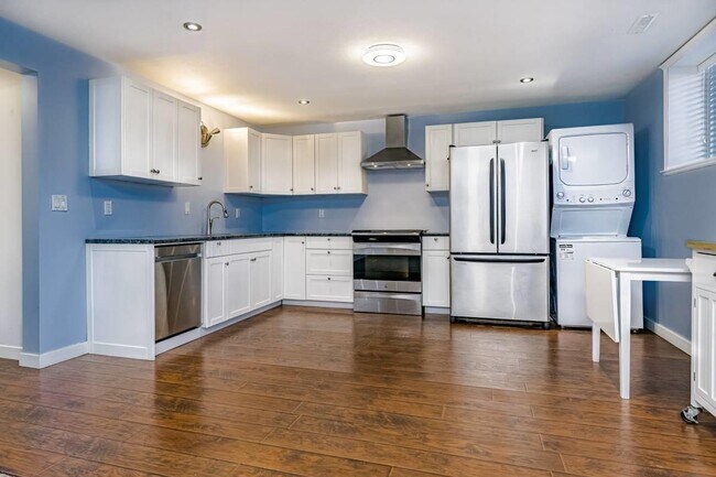 property at 32971 Hawthorne Ave