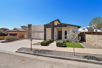 1657 Lark Bunting Ln in El Paso, TX - Building Photo - Building Photo