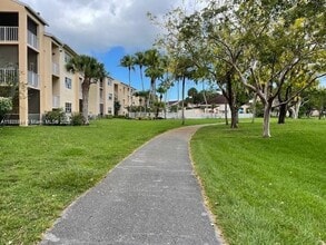 15330 SW 106th Terrace in Miami, FL - Building Photo - Building Photo