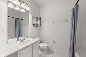 409 Hilgard Cove in Sanford, FL - Building Photo - Building Photo