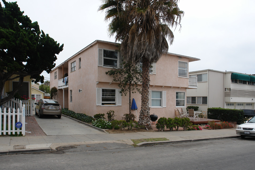 243 Bonair St in La Jolla, CA - Building Photo