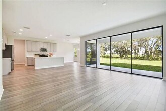 14671 Horse Trot Rd in Lithia, FL - Building Photo - Building Photo