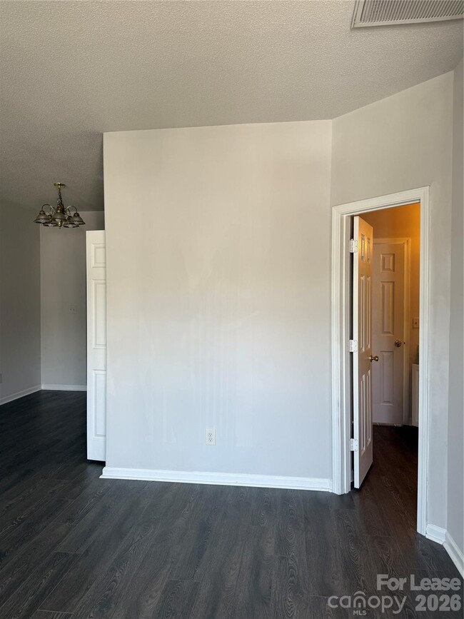 508 Goldstaff Ln in Charlotte, NC - Building Photo - Building Photo