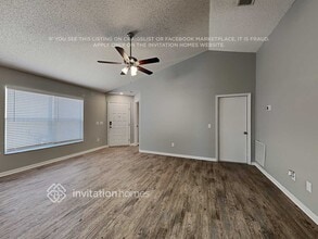 1358 Dew Bloom Rd in Valrico, FL - Building Photo - Building Photo