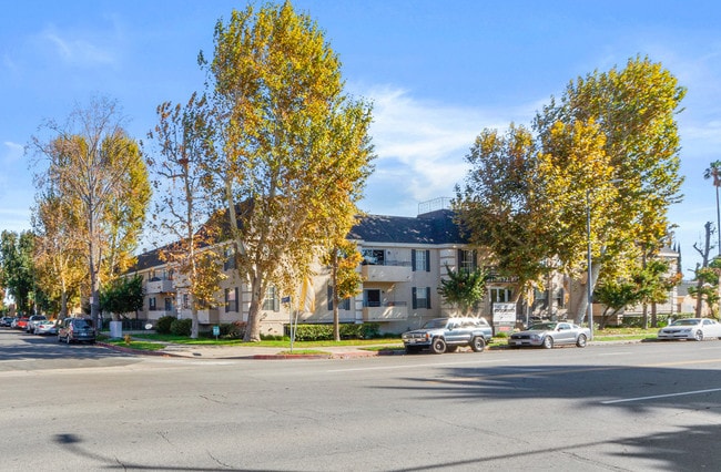 7500 Mason Ave, Unit 212