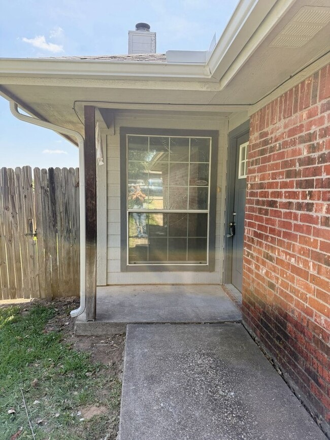 property at 716-716 Stribling Cir