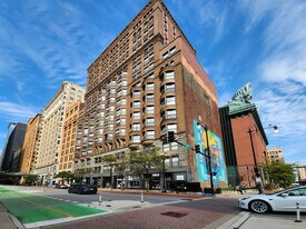 431 S Dearborn St, Unit 407 in Chicago, IL - Building Photo
