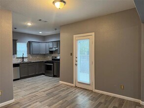 7315 Toland St in Dallas, TX - Building Photo - Building Photo