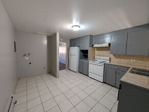 1741 Clinton St in Aurora, CO - Building Photo - Building Photo