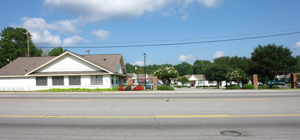 Forest Oaks in Columbia, SC - Building Photo - Building Photo