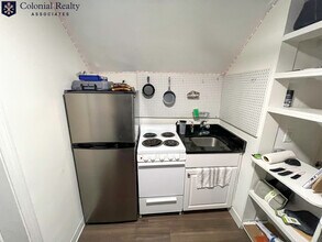 90 Charles St, Unit 1 in Boston, MA - Foto de edificio - Building Photo