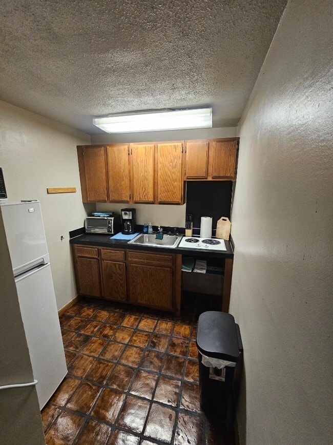 311 E Thayer Ave in Bismarck, ND - Building Photo - Building Photo