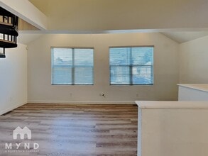 512 Henry St in Oakland, CA - Building Photo - Building Photo