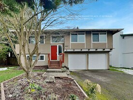 2643 SW 351st Pl in Federal Way, WA - Building Photo