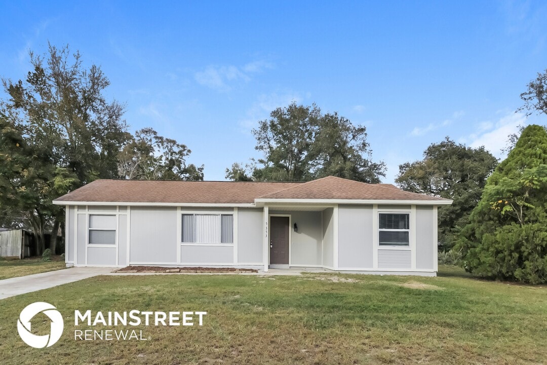 5353 Pale Horse Dr in Orlando, FL - Building Photo