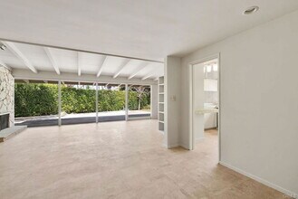 6305 W 78th St in Los Angeles, CA - Building Photo - Building Photo