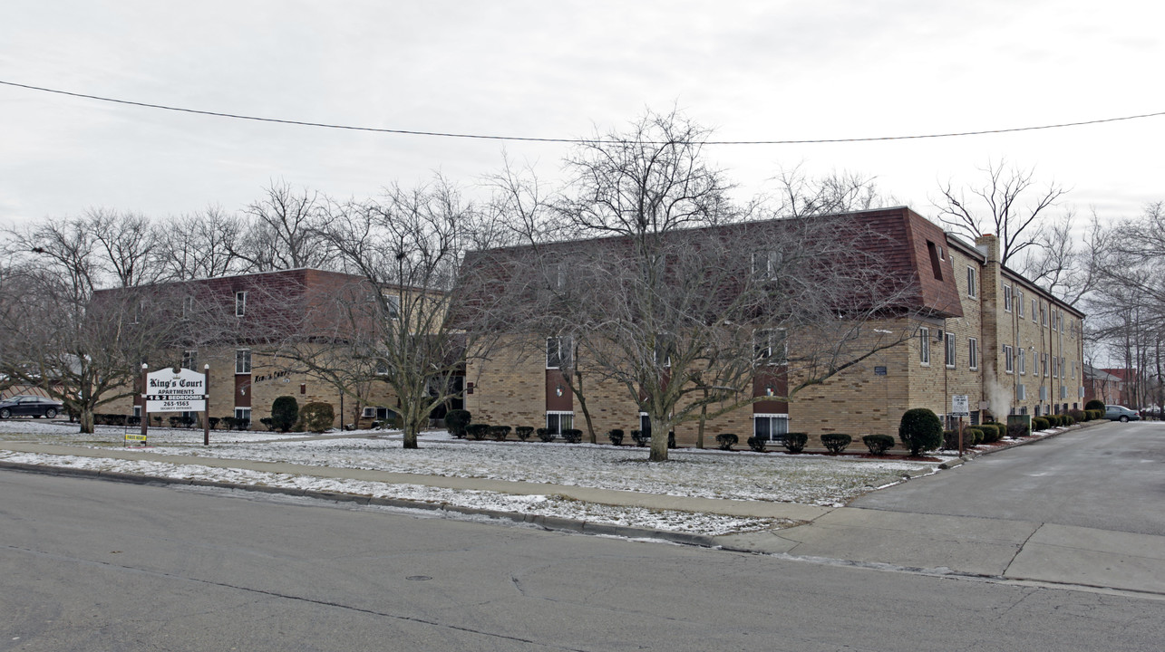 King Court Apartments in Dayton, OH - Foto de edificio