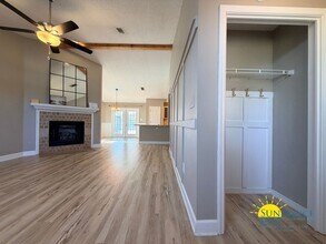 468 W Park Dr in Mary Esther, FL - Building Photo - Building Photo