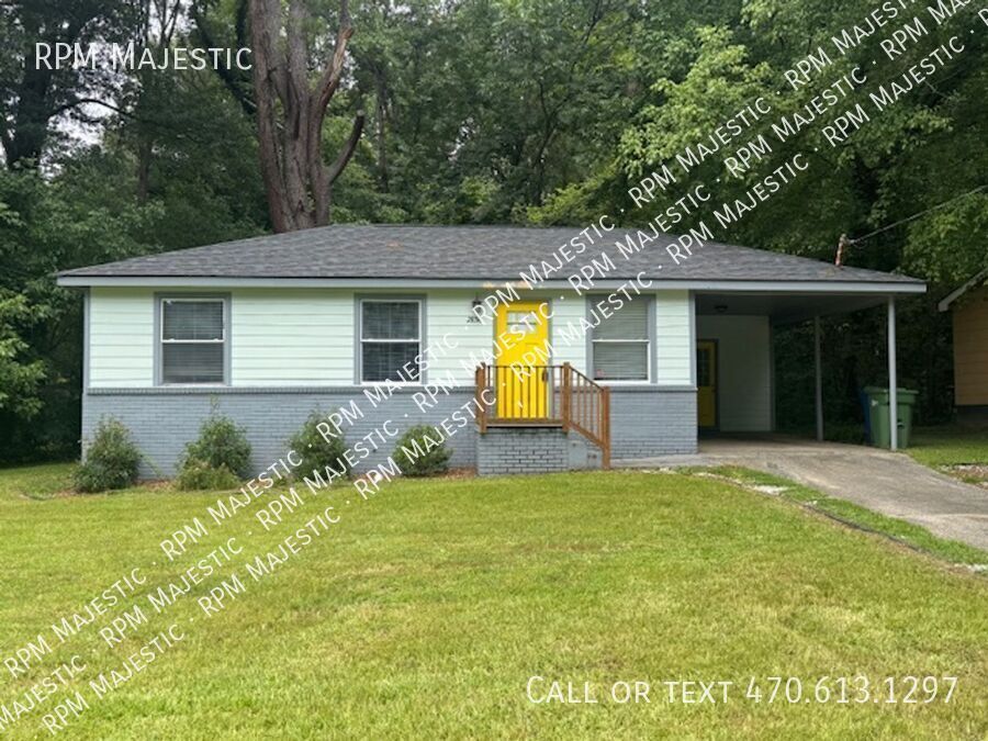 2858 Marco Dr NW in Atlanta, GA - Building Photo
