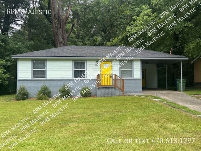 property at 2858 Marco Dr NW