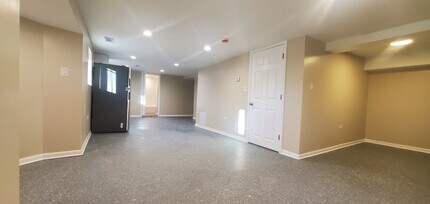 3658 W Cortland St, Unit Gdn in Chicago, IL - Foto de edificio - Building Photo