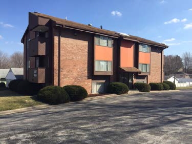 Weeks Apartments in Independence, MO - Building Photo