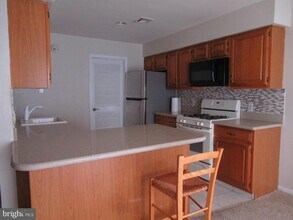 14 Beverly Ct in Trenton, NJ - Building Photo - Building Photo