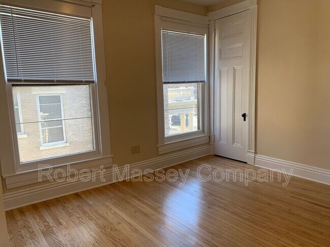 1271 Cherokee Rd in Louisville, KY - Building Photo - Building Photo