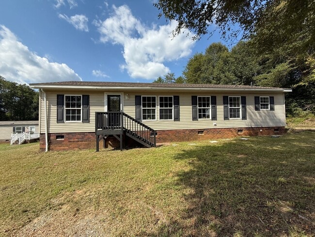 property at 534 Queens Rd